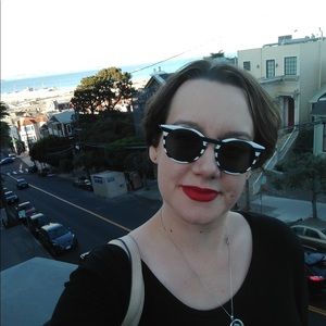 Meet your Posher, Amanda